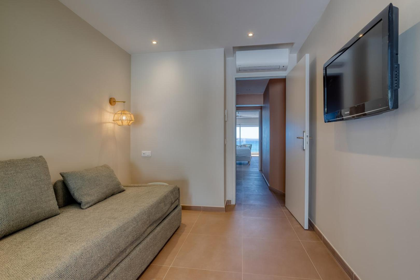 Hotel Roc - 4 Etoiles Les Pieds Dans L'eau Le Lavandou