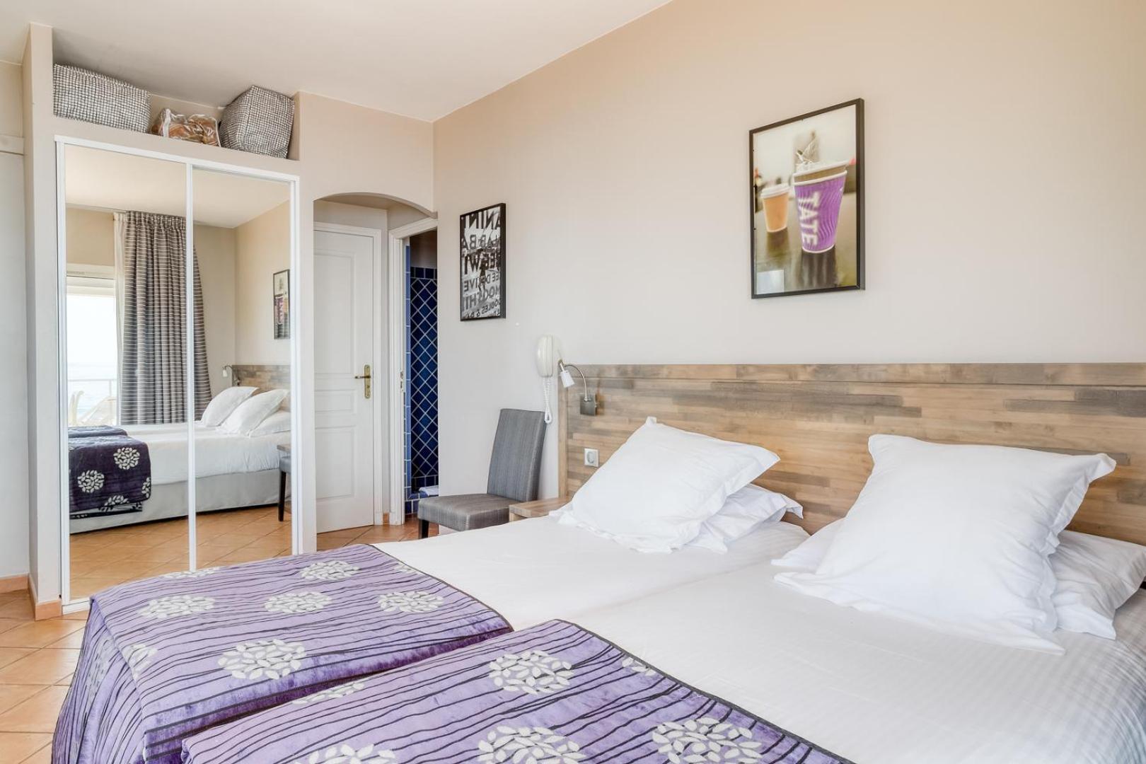 Hotel Roc - 4 Etoiles Les Pieds Dans L'eau 4*