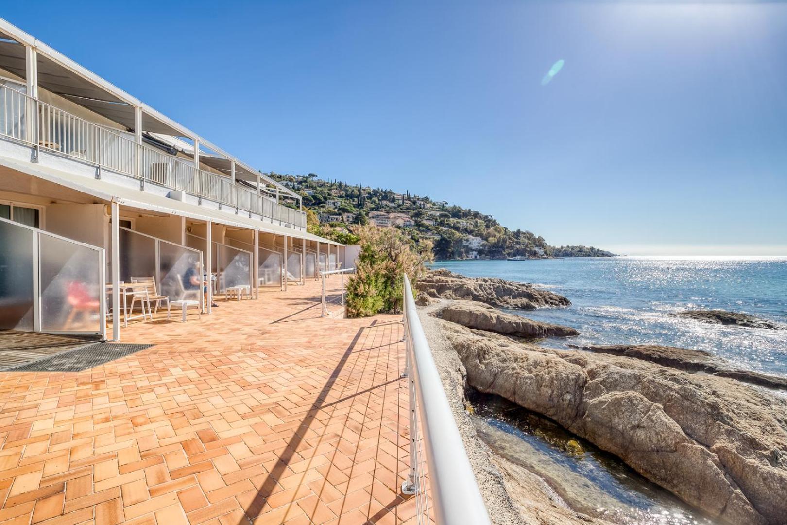Roc - 4 Etoiles Les Pieds Dans L'eau Hotel 4*