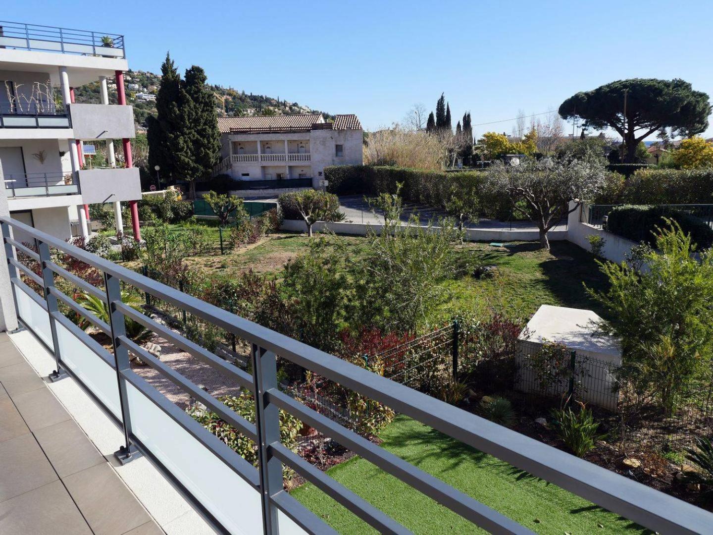 Hotel Roc - 4 Etoiles Les Pieds Dans L'eau Le Lavandou