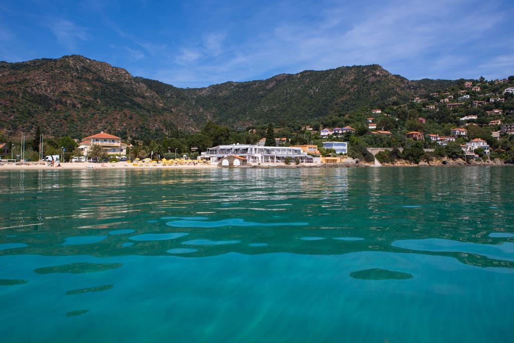 Roc - 4 Etoiles Les Pieds Dans L'eau Hotel 4*